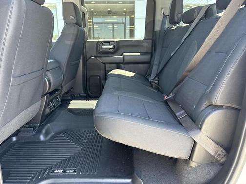 Summit White 2024 Chevrolet Silverado 2500 CUSTOM