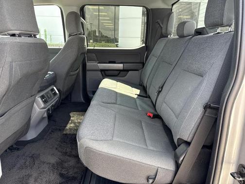 ICONIC SILVER METALLIC 2024 Ford F-150 XLT