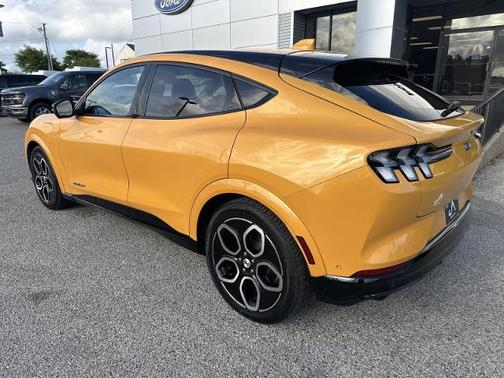 CYBER ORANGE MET TRI-COAT 2021 Ford Mustang Mach-E GT