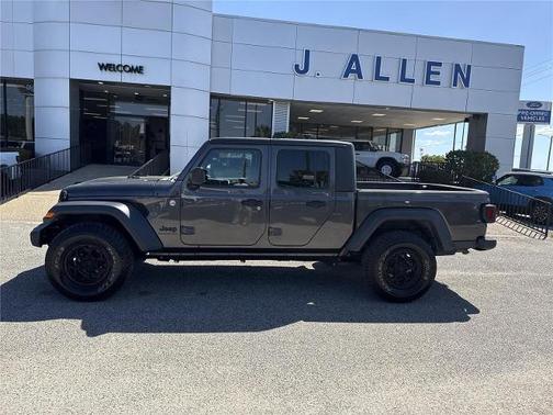 Gray 2020 Jeep Gladiator SPORT