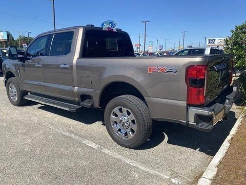 2023 Ford F-250 LARIAT