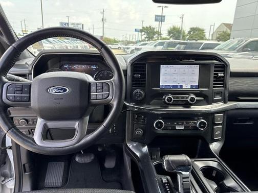 SPACE WHITE METALLIC 2022 Ford F-150 XLT