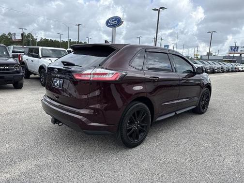 BURGUNDY VELVET MET TINT CC 2022 Ford Edge ST-LINE