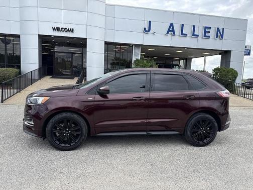 BURGUNDY VELVET MET TINT CC 2022 Ford Edge ST-LINE