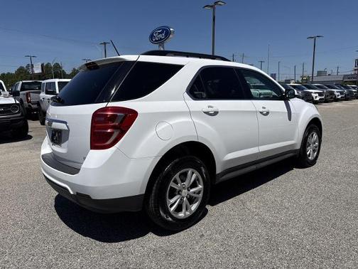 Summit White 2017 Chevrolet Equinox LT