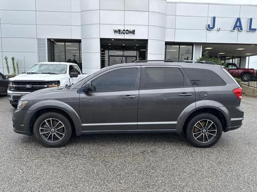 Bruiser Gray Clearcoat 2018 Dodge Journey SXT