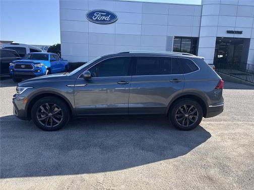 2023 Volkswagen Tiguan 2.0T SE