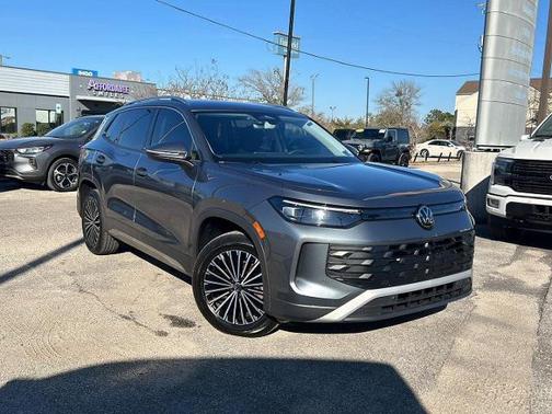 2025 Volkswagen Tiguan 2.0T S