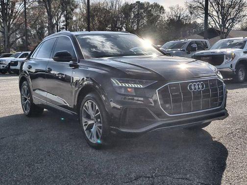 2021 Audi Q8 55 Premium Plus