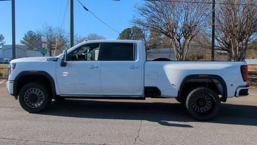 2025 GMC Sierra 3500 Denali
