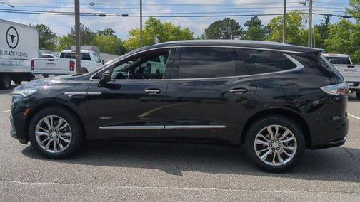 2022 Buick Enclave FWD Avenir