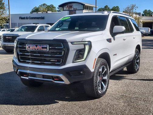 2025 GMC Yukon 4WD AT4