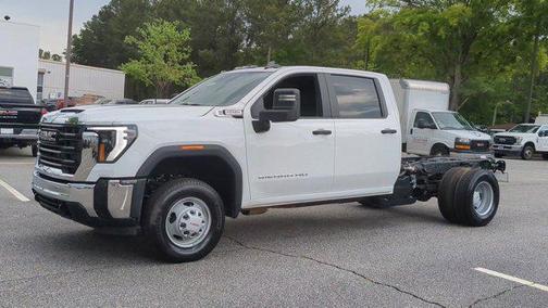 2025 GMC Sierra 3500 Base