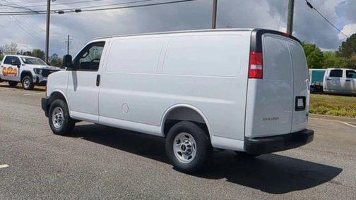 2025 GMC Savana 2500 Work Van