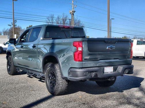 2025 Chevrolet Silverado 1500 ZR2