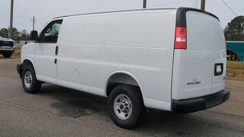 2025 GMC Savana 2500 Work Van