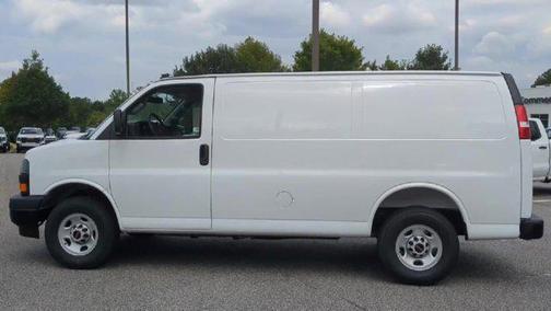 2025 GMC Savana 2500 Work Van