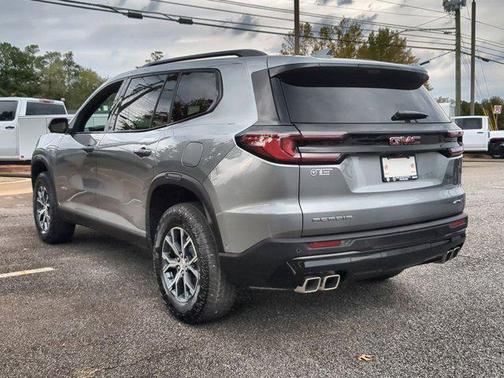 2026 GMC Acadia AWD AT4