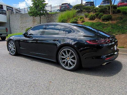 2020 Porsche Panamera E-Hybrid 4