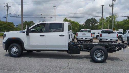 2025 GMC Sierra 3500 Base