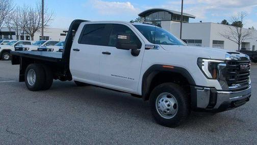2025 GMC Sierra 3500 Base