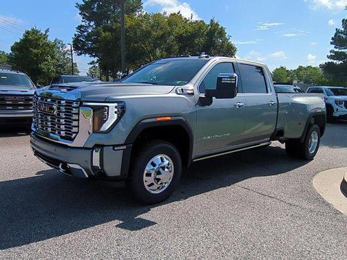 2025 GMC Sierra 3500 Denali