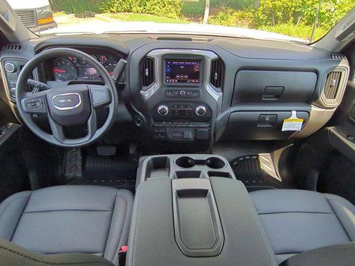 2025 GMC Sierra 2500 Base