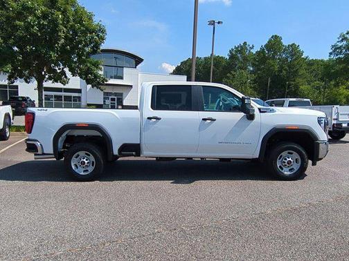 2025 GMC Sierra 2500 Base