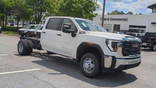 2025 GMC Sierra 3500 Base