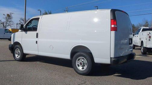 2025 GMC Savana 2500 Work Van