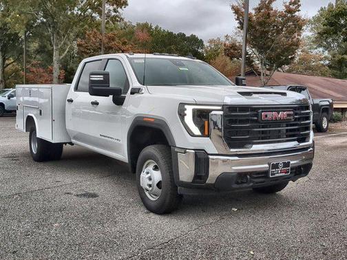 2025 GMC Sierra 3500 Base