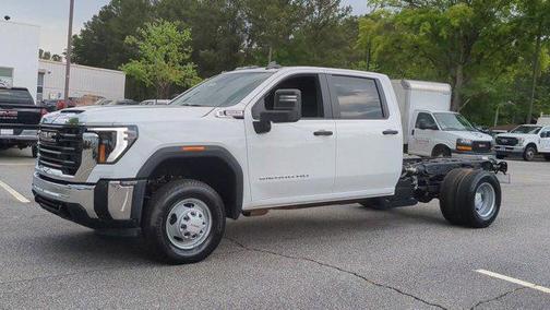 2025 GMC Sierra 3500 Base