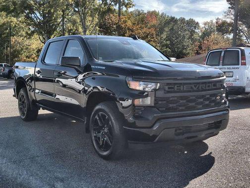 2025 Chevrolet Silverado 1500 Custom