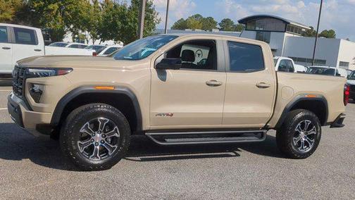 2023 GMC Canyon AT4