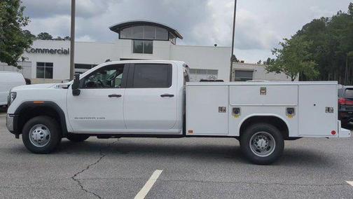 2025 GMC Sierra 3500 Base