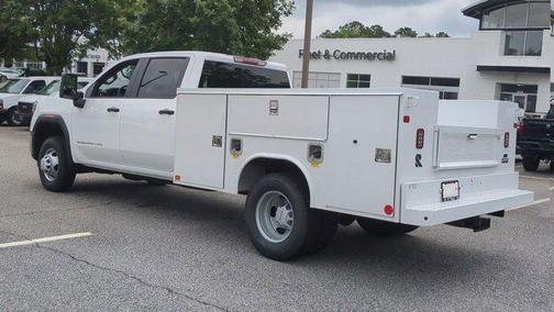 2025 GMC Sierra 3500 Base