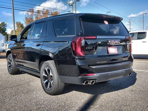 2026 GMC Yukon 4WD AT4