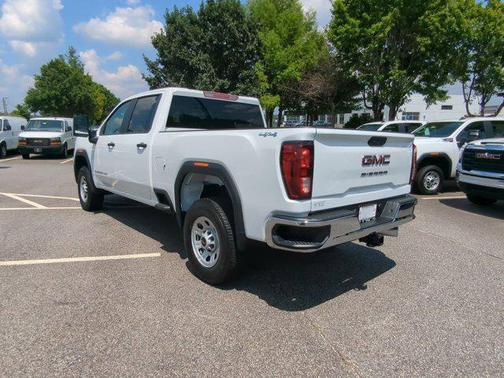 2025 GMC Sierra 2500 Base