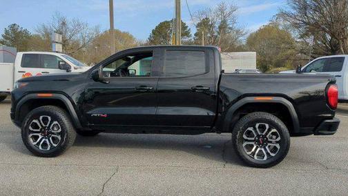 2025 GMC Canyon Base