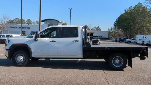 2025 GMC Sierra 3500 Base