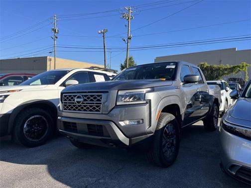 2024 Nissan Frontier SL