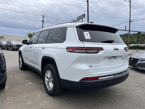 2021 Jeep Grand Cherokee L Laredo