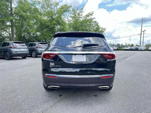 2022 Buick Enclave Essence