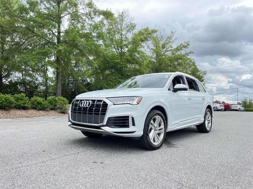 2023 Audi Q7 55 Premium Plus
