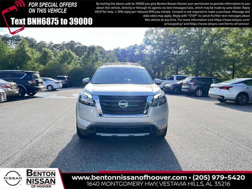 2024 Nissan Pathfinder SL