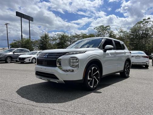 2024 Mitsubishi Outlander SE Black Edition