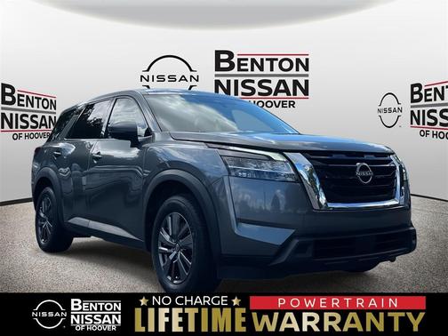 2022 Nissan Pathfinder S