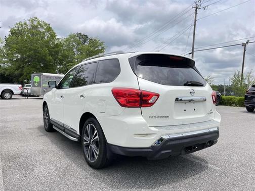 2019 Nissan Pathfinder Platinum