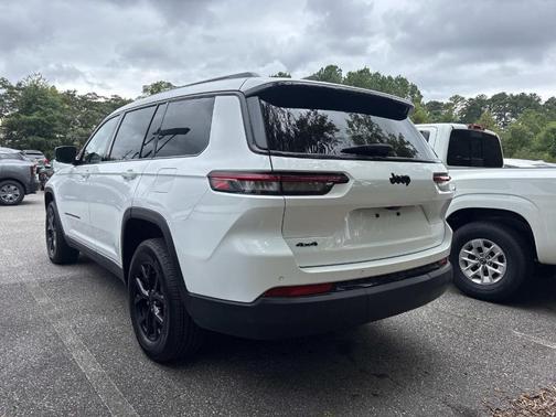 2024 Jeep Grand Cherokee L Laredo