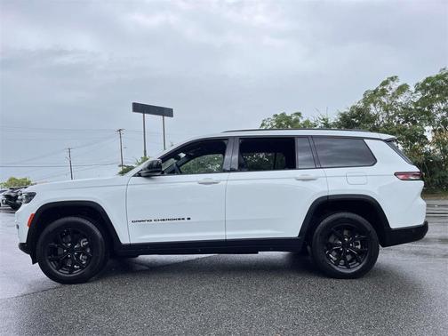 2024 Jeep Grand Cherokee L Laredo
